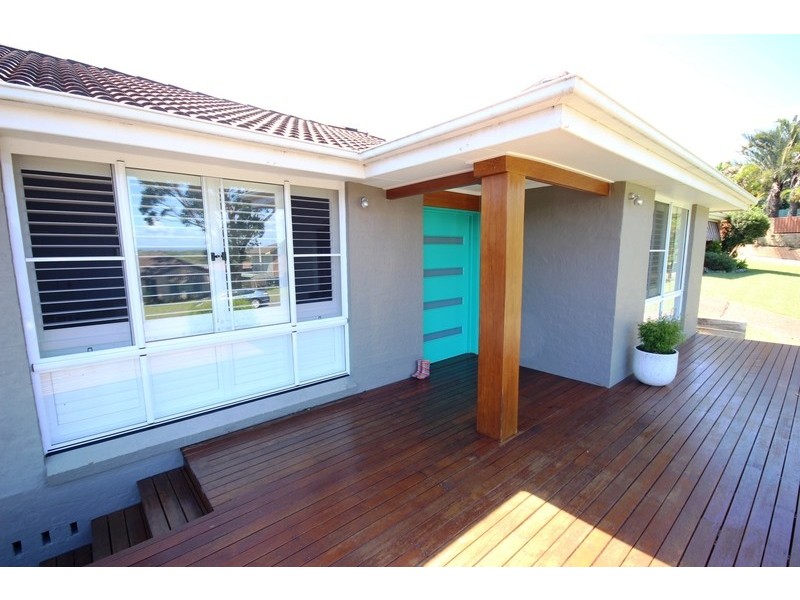 22 Minnibah Circuit, Forster NSW 2428