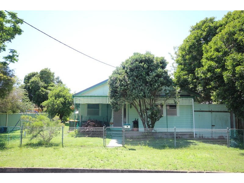 8 Breckenridge Street, Forster NSW 2428