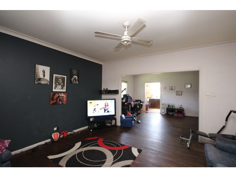 8 Breckenridge Street, Forster NSW 2428