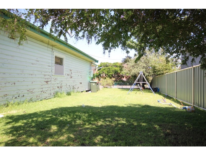 8 Breckenridge Street, Forster NSW 2428