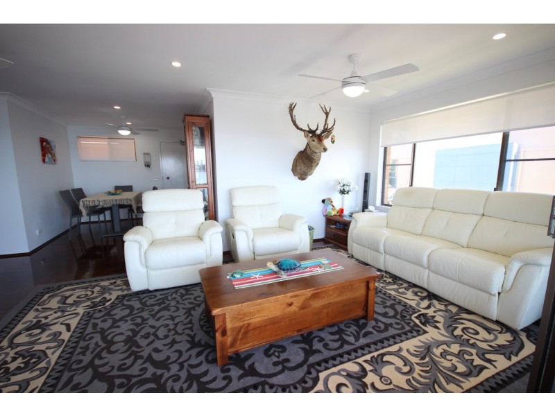 1/3 Wharf Street, Tuncurry NSW 2428