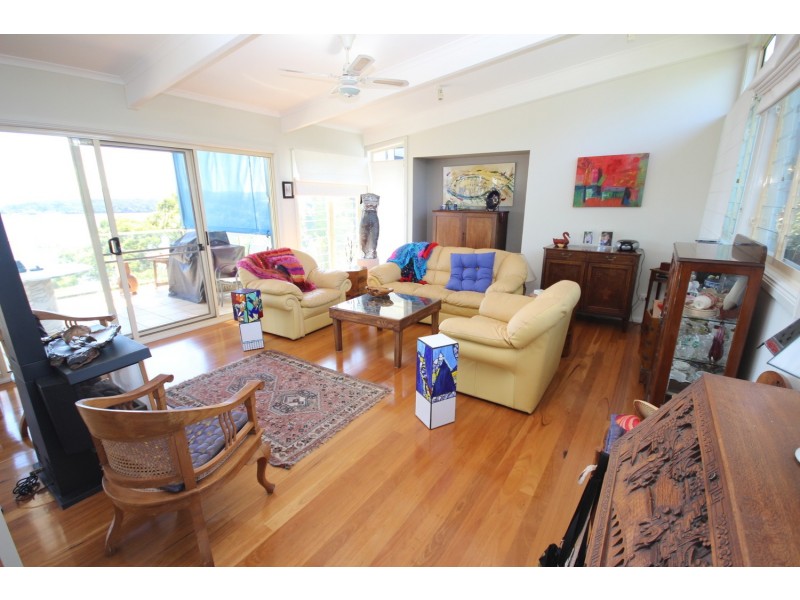85 Green Point Drive, Green Point NSW 2428