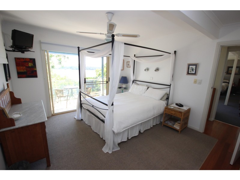 85 Green Point Drive, Green Point NSW 2428