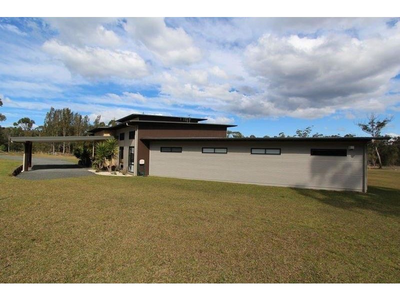 7 Federation Drive, Hallidays Point NSW 2430