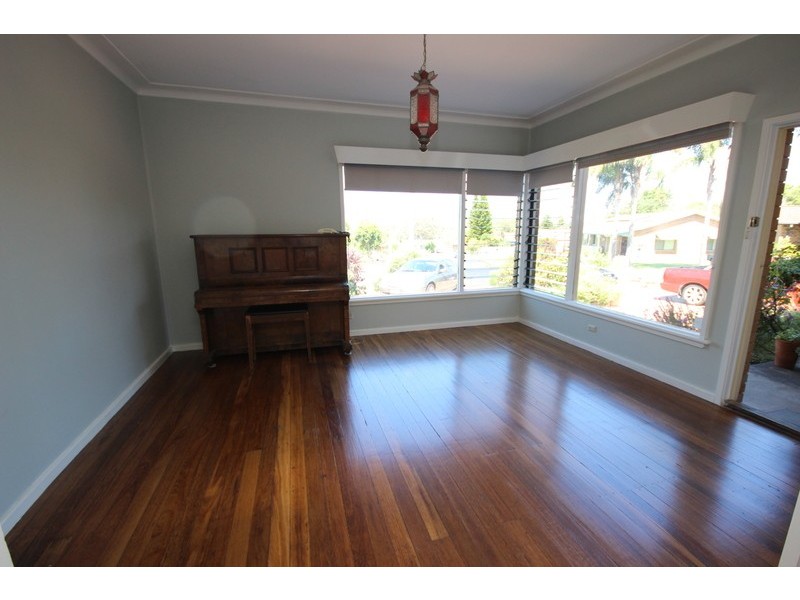 4 Skye Crescent, Forster NSW 2428