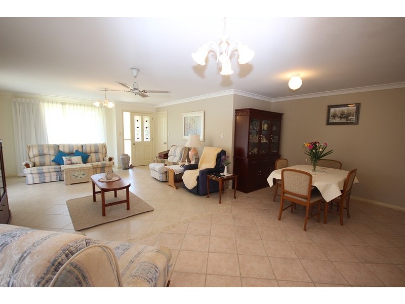 9 Cassina Close, Forster NSW 2428