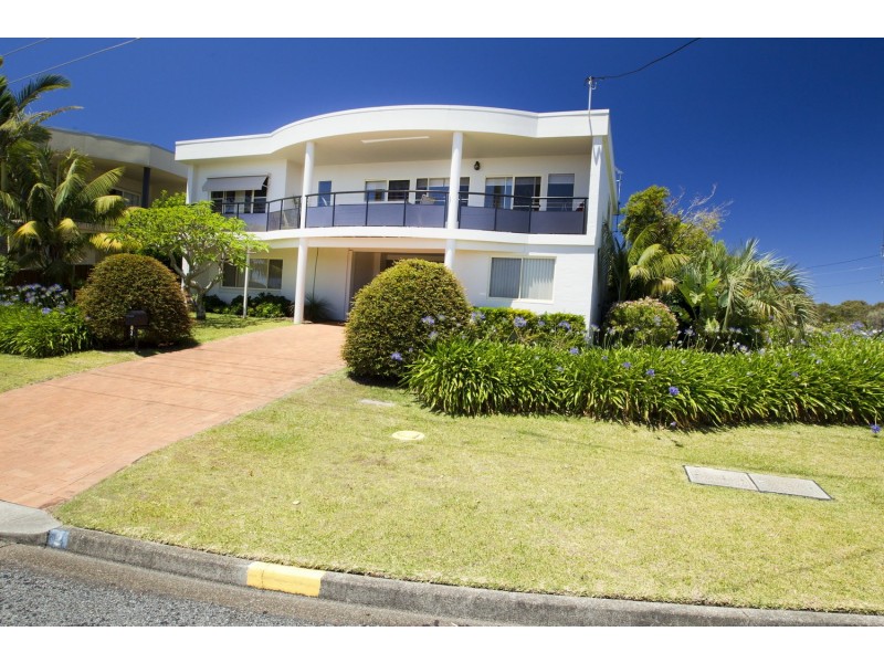 2 Stephen Street, Forster NSW 2428