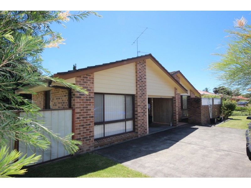 6 Huntly Close, Tuncurry NSW 2428