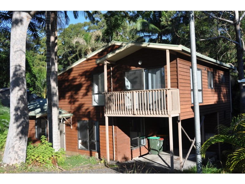 42 Macwood Drive, Smiths Lake NSW 2428