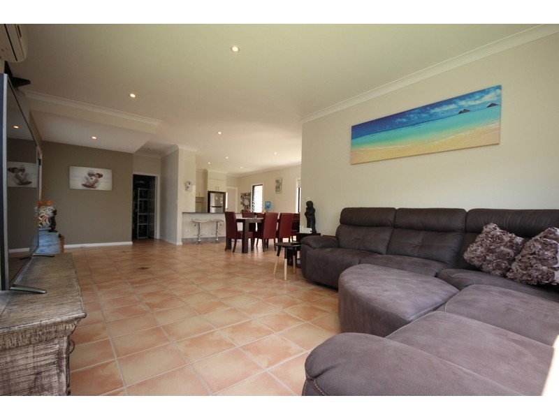 187 Kularoo Drive, Forster NSW 2428
