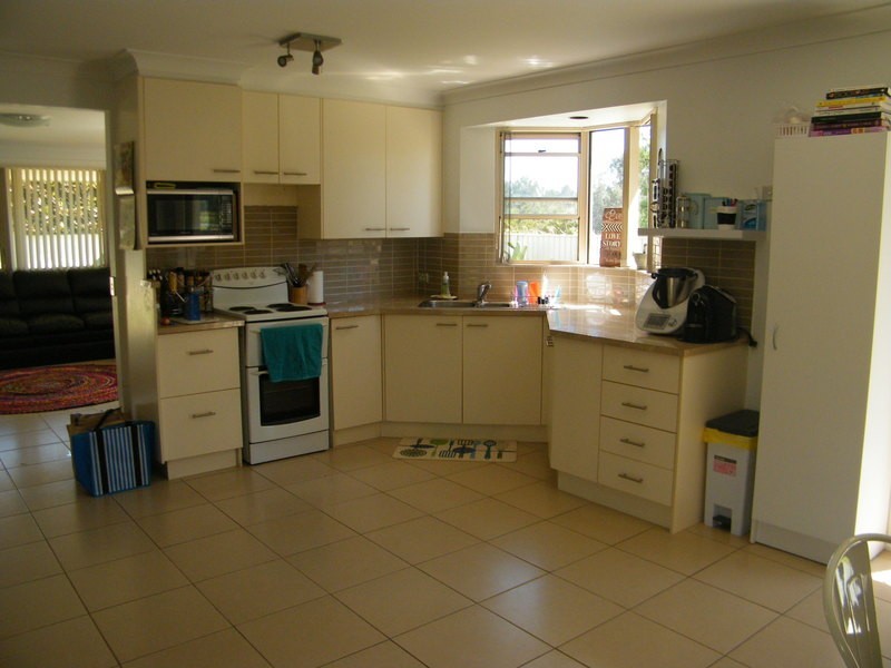 6 Arlington Place, Forster NSW 2428