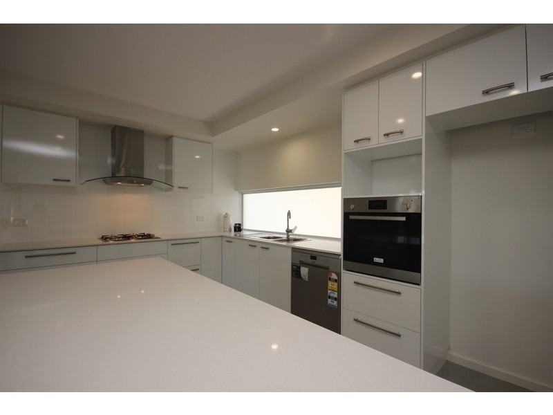 2/9 The Lakes Way, Forster NSW 2428