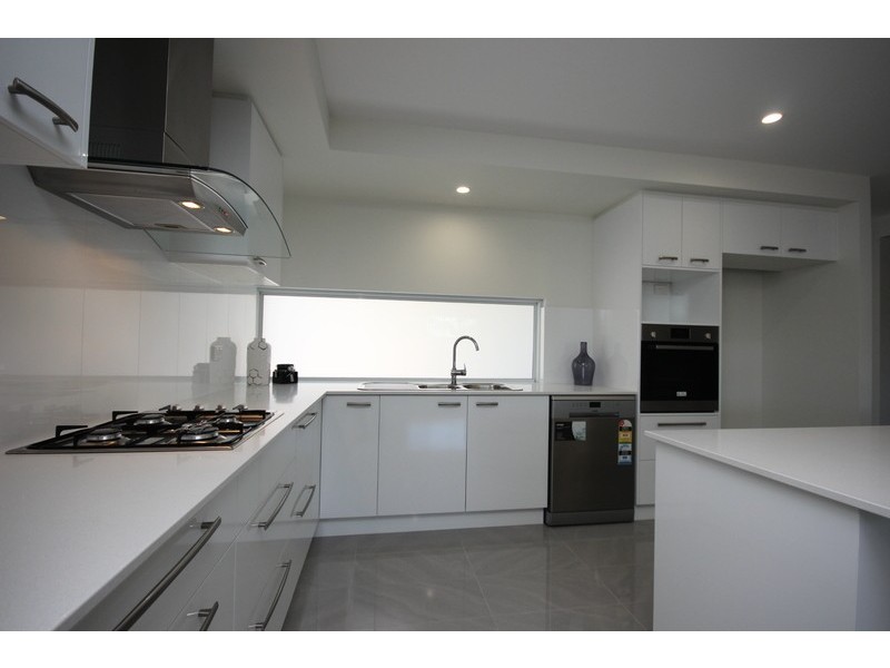 2/9 The Lakes Way, Forster NSW 2428