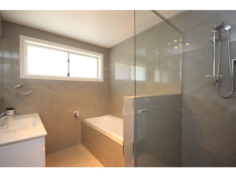 2/9 The Lakes Way, Forster NSW 2428