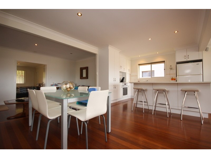 17 Lake Vista Crescent, Forster NSW 2428