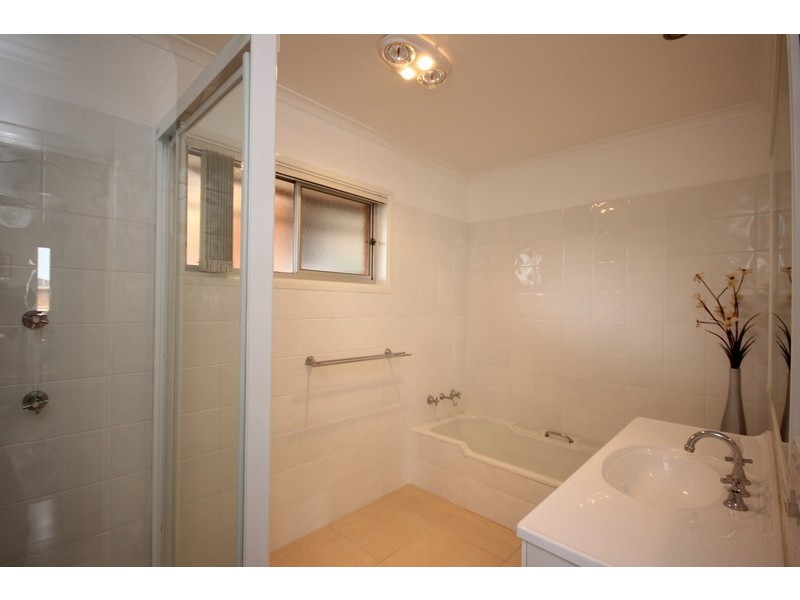 17 Lake Vista Crescent, Forster NSW 2428