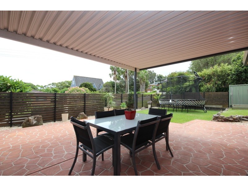 17 Lake Vista Crescent, Forster NSW 2428