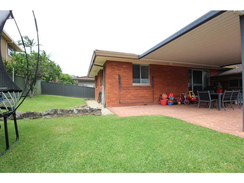 17 Lake Vista Crescent, Forster NSW 2428