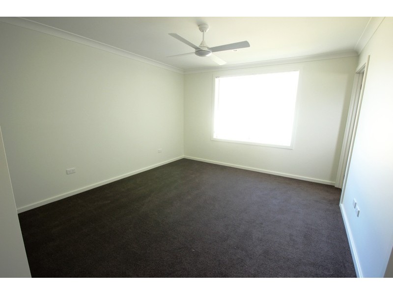 2/58 The Lakes Way, Forster NSW 2428