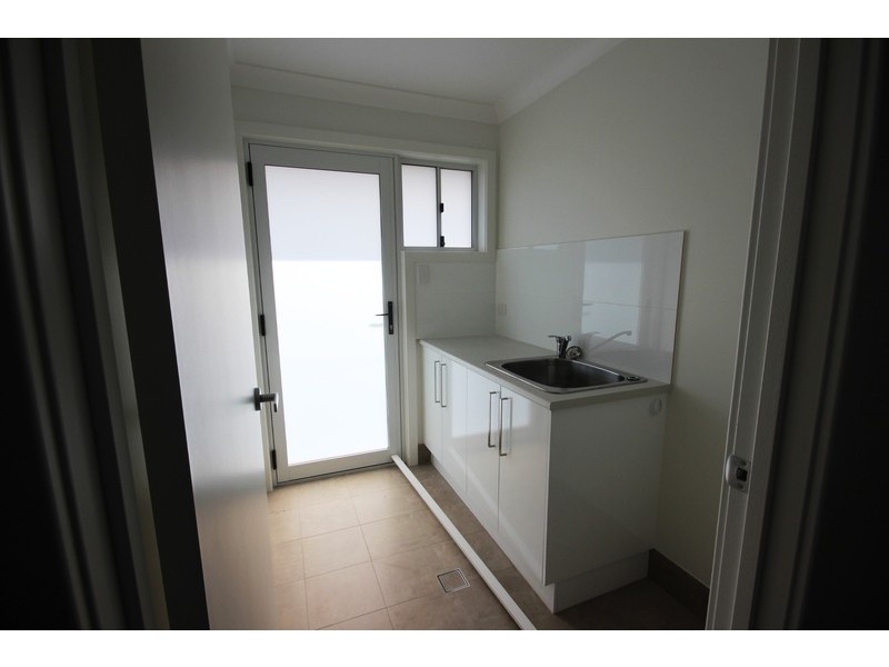 2/58 The Lakes Way, Forster NSW 2428