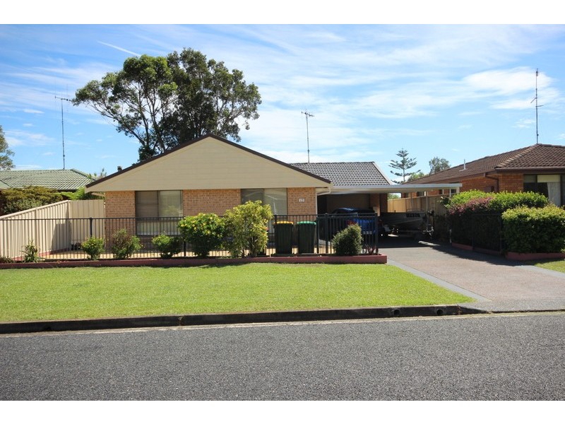 17 Blundell Avenue, Forster NSW 2428