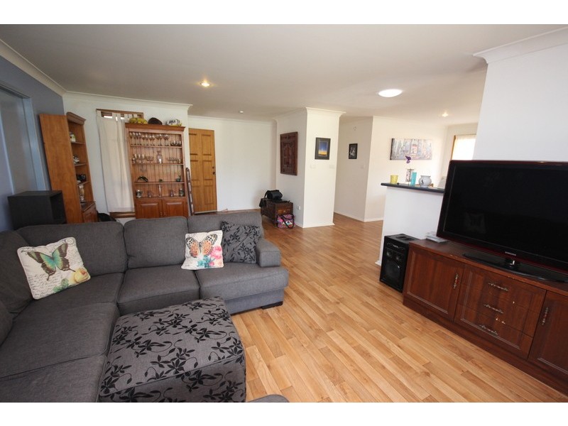 17 Blundell Avenue, Forster NSW 2428