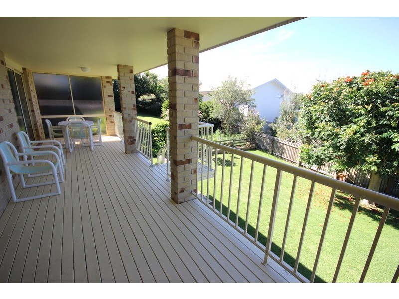 20 Lakeview Crescent, Forster NSW 2428