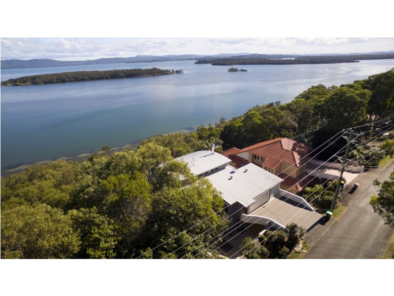 67 Green Point Drive, Green Point NSW 2428