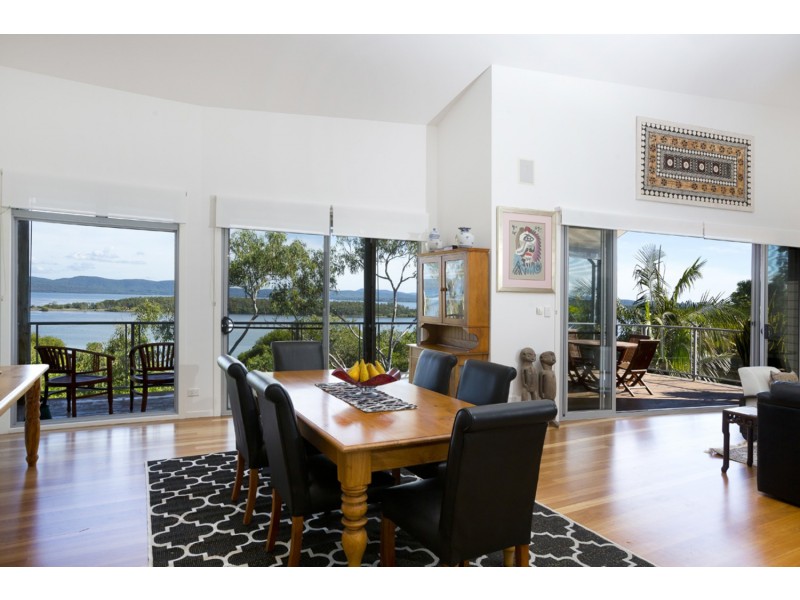 67 Green Point Drive, Green Point NSW 2428