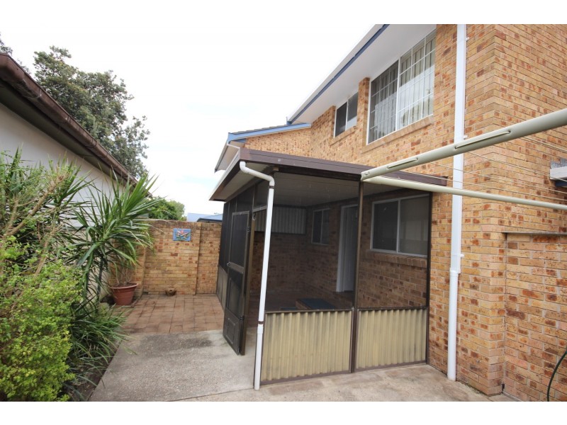 2/4 Stanley Street, Forster NSW 2428