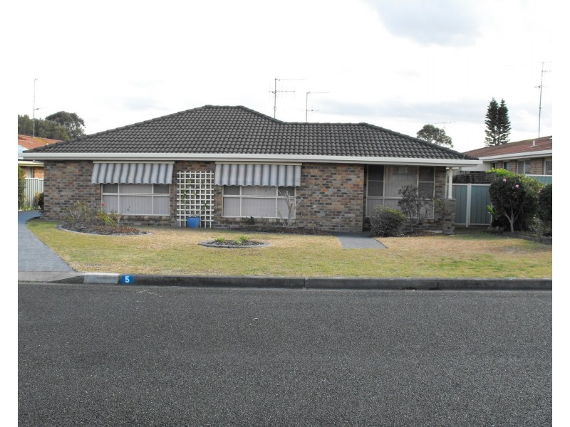 1/5 Woodward Place, Tuncurry NSW 2428