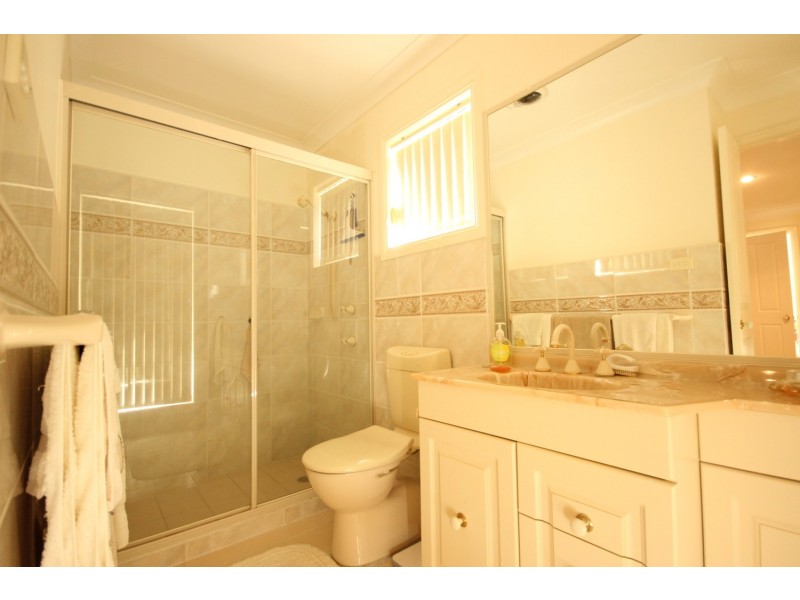 25 Green Point Drive, Green Point NSW 2428