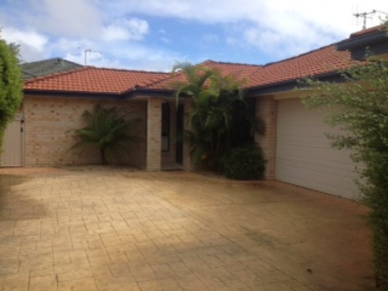 2/30 Nuwarra Circuit, Forster NSW 2428