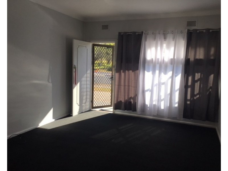 3/10 Macintosh Street, Forster NSW 2428