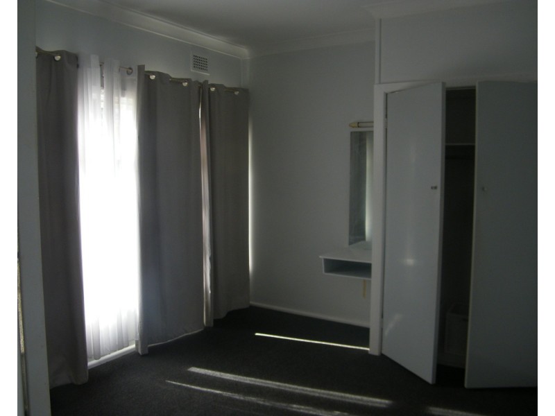 2/10 Macintosh Street, Forster NSW 2428