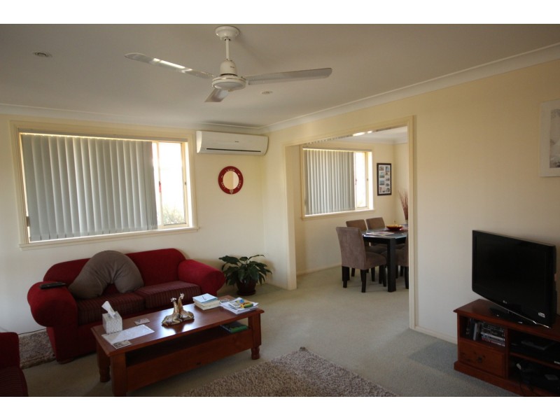 2/5 Grandis Drive, Tuncurry NSW 2428