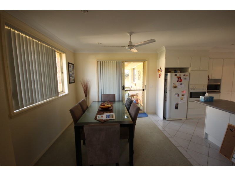 2/5 Grandis Drive, Tuncurry NSW 2428