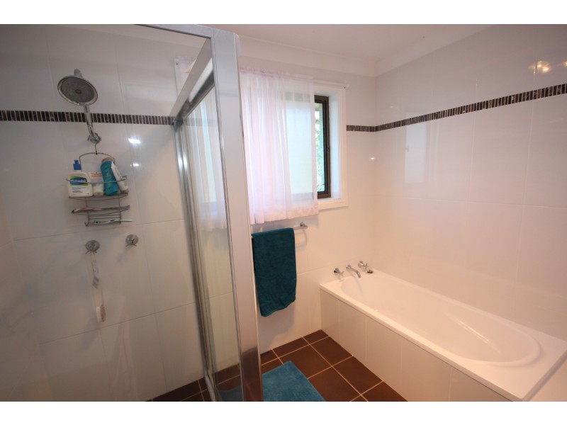 4 Pipers Bay Drive, Forster NSW 2428