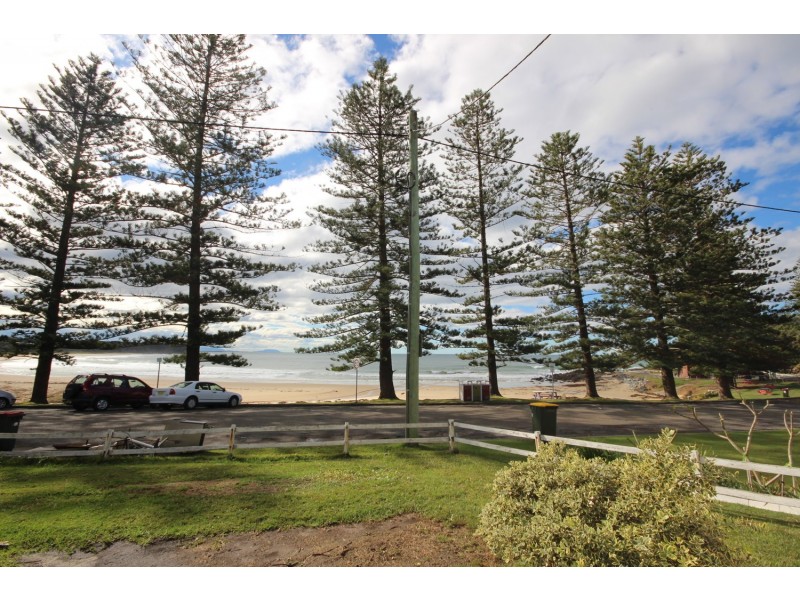 21 Main Street, Black Head NSW 2430