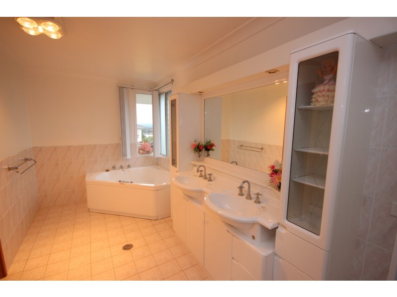 50 Churchill Road, Forster NSW 2428