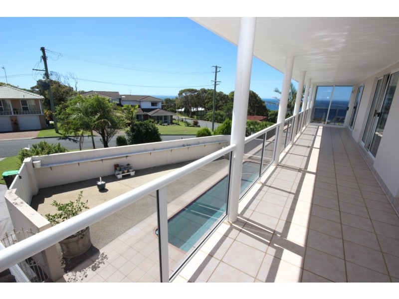 50 Churchill Road, Forster NSW 2428