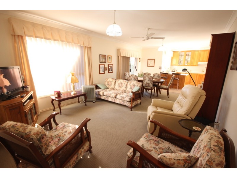 2/62 Kenrose Street, Forster NSW 2428