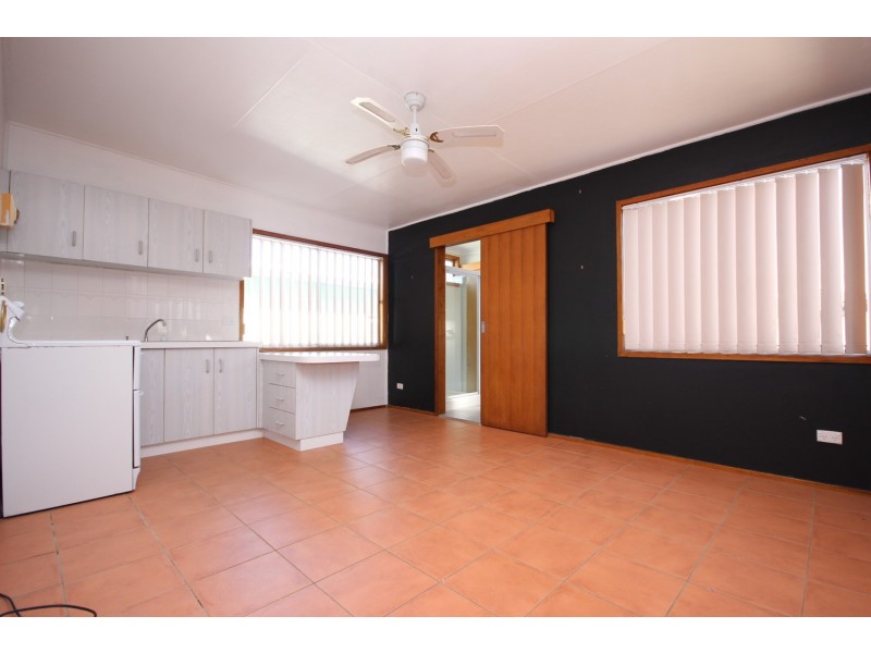 24 Bent Street, Tuncurry NSW 2428