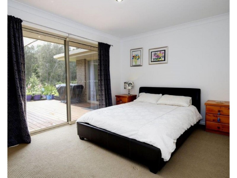 3 Waratah Close, Green Point NSW 2428