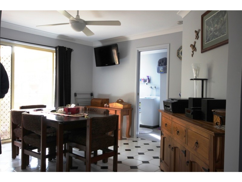 1/7 Mayfair Place, Forster NSW 2428