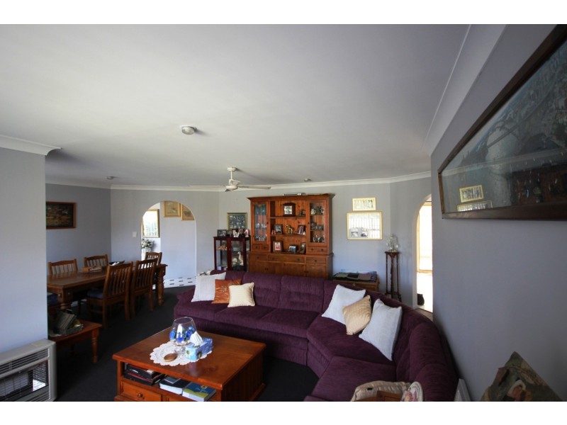 1/7 Mayfair Place, Forster NSW 2428
