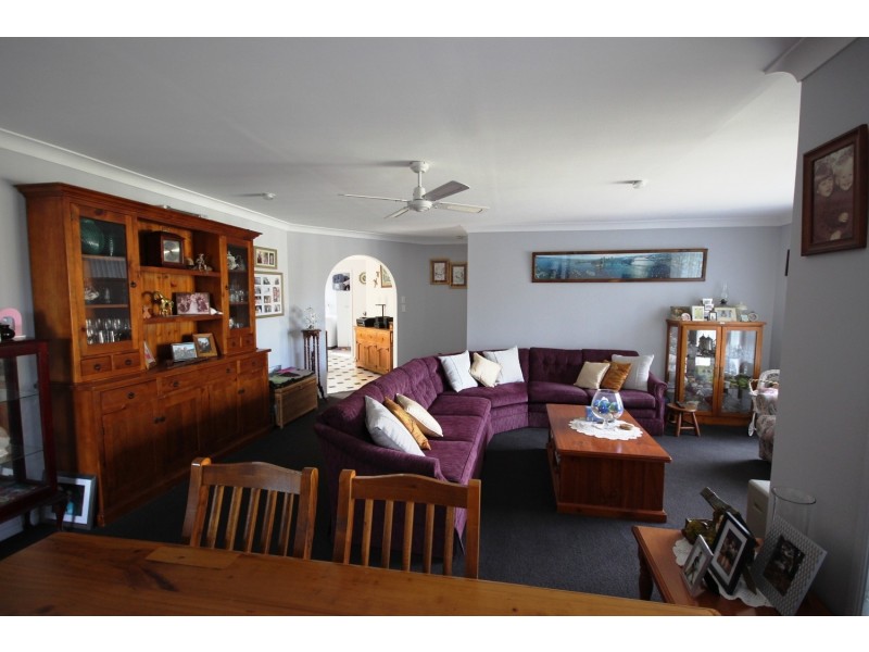 1/7 Mayfair Place, Forster NSW 2428