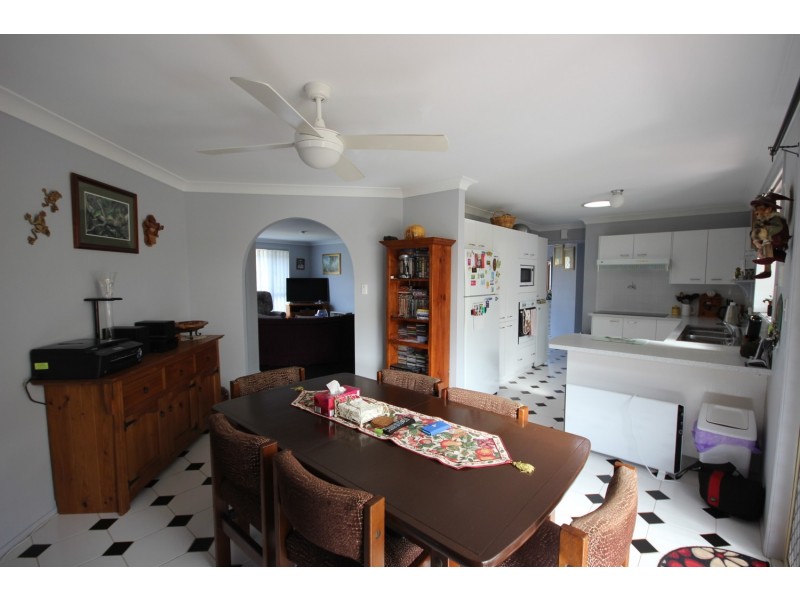 1/7 Mayfair Place, Forster NSW 2428