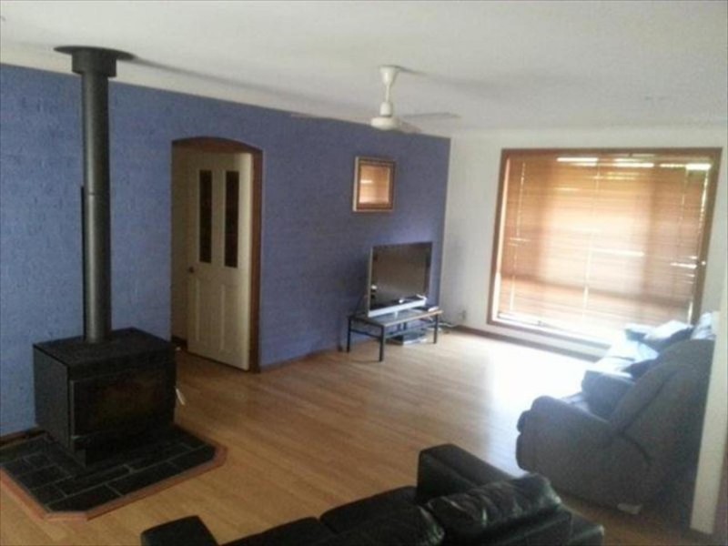 18 Kiwarrak Drive, Rainbow Flat NSW 2430