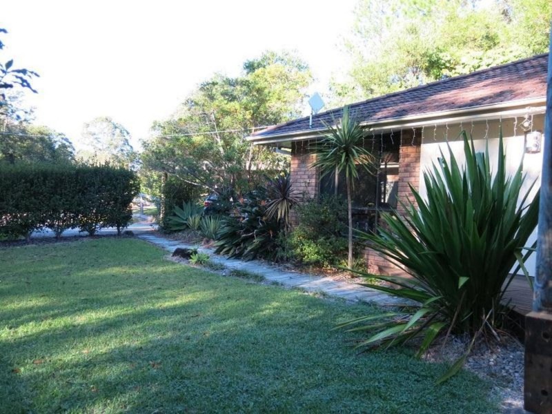 18 Kiwarrak Drive, Rainbow Flat NSW 2430